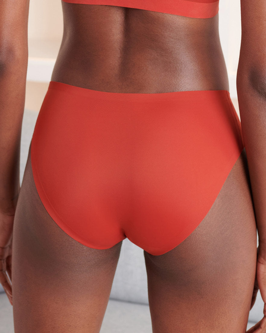 Claret Brief
