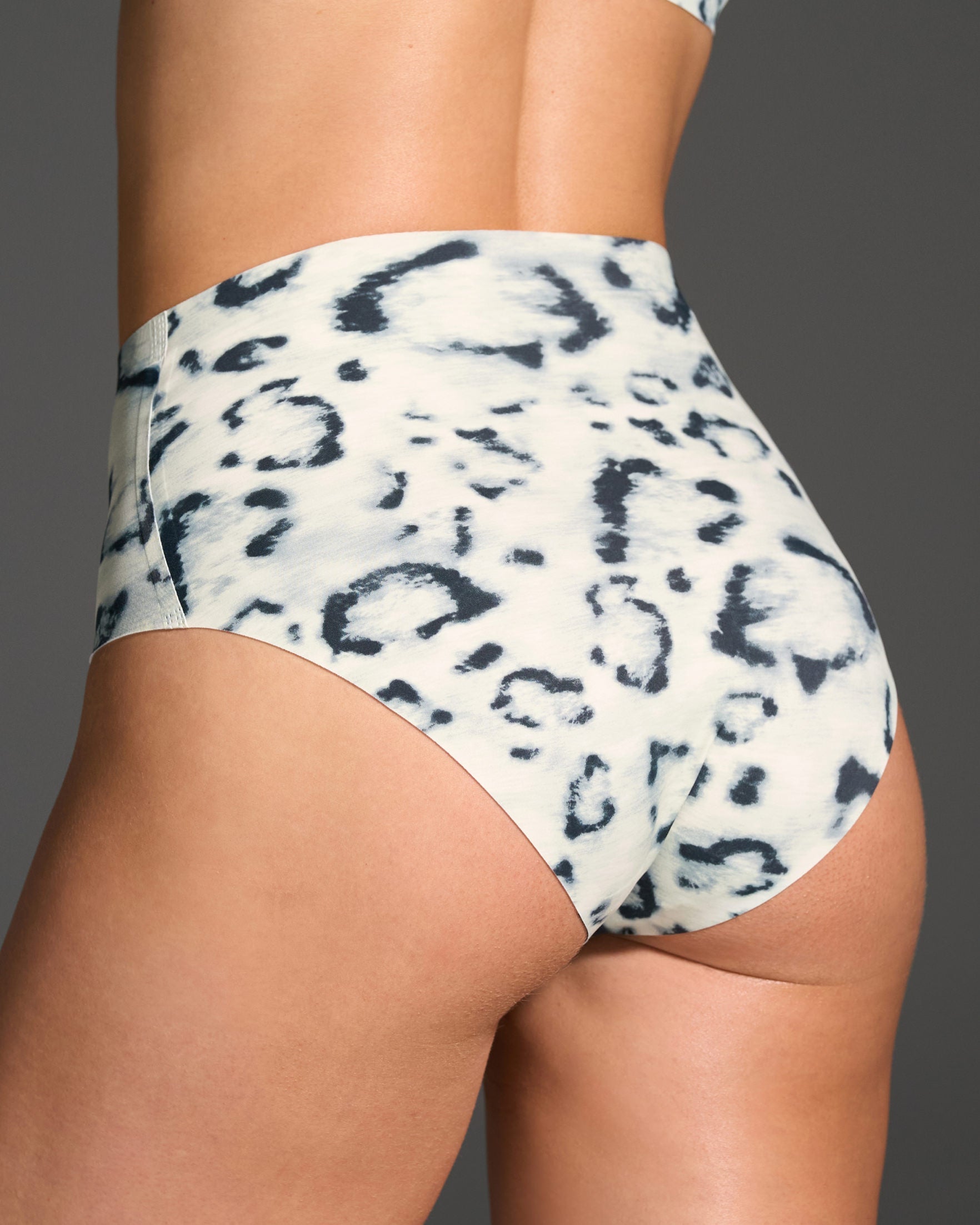 Snow Leopard High Waisted